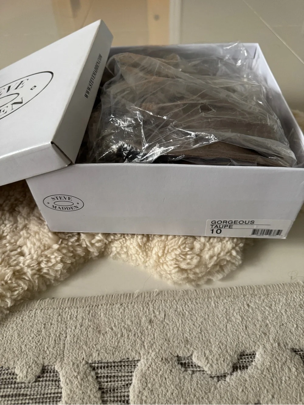 New Steve Madden “Gorgeous” Style Knee High Boots Taupe Size 10